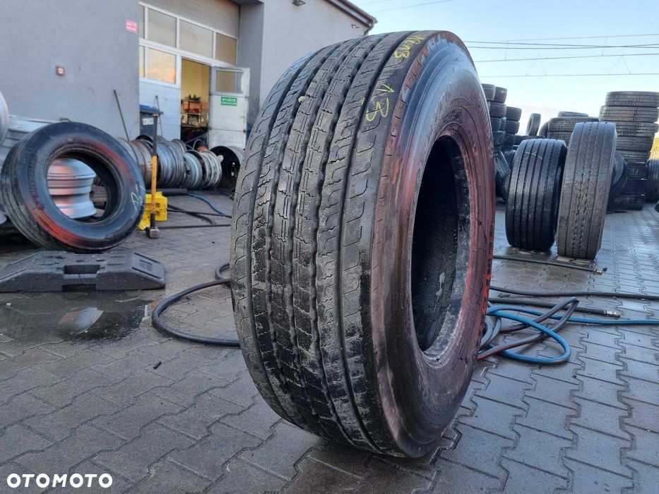 385/65R22.5 Opona SEMPERIT RUNNER F2 12-13mm Przód  F 2 - 1
