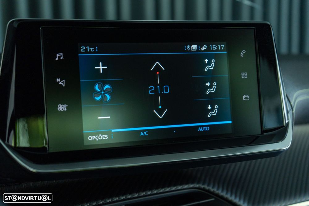 Peugeot 208 1.2 PureTech GT EAT8 - 17