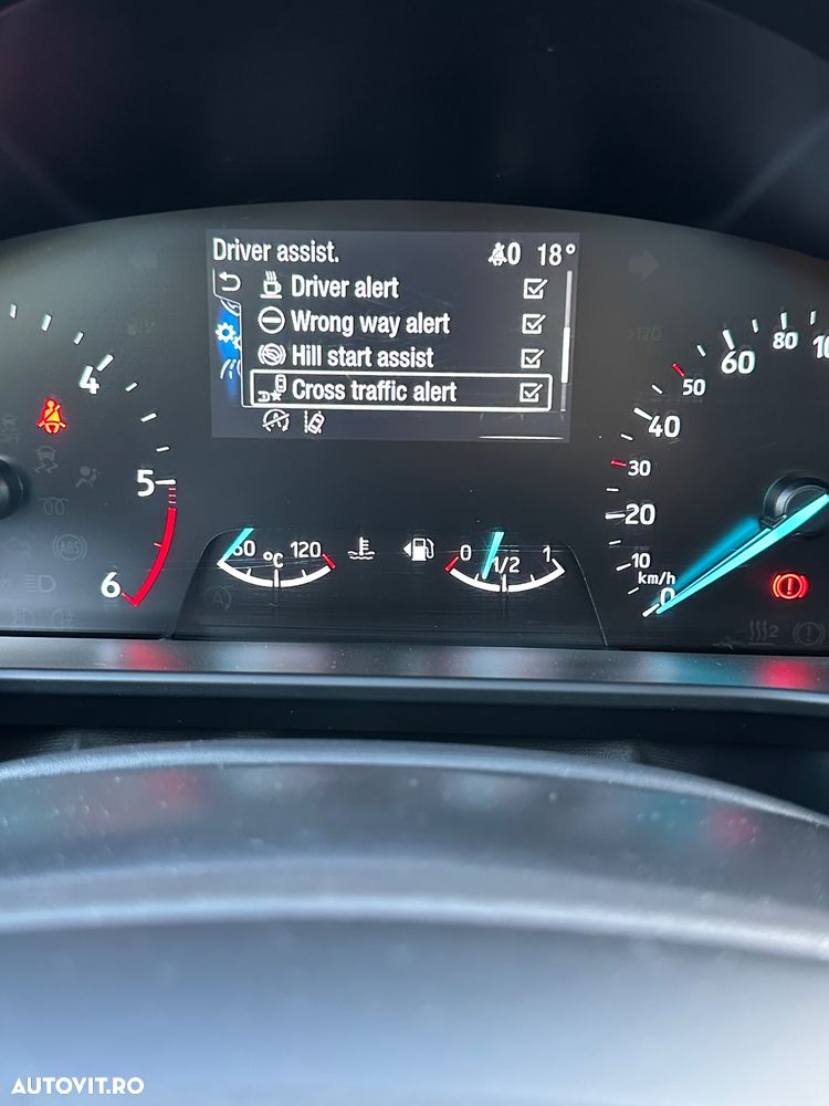 Ford Focus 2.0 EcoBlue Start-Stopp-System TITANIUM X - 28