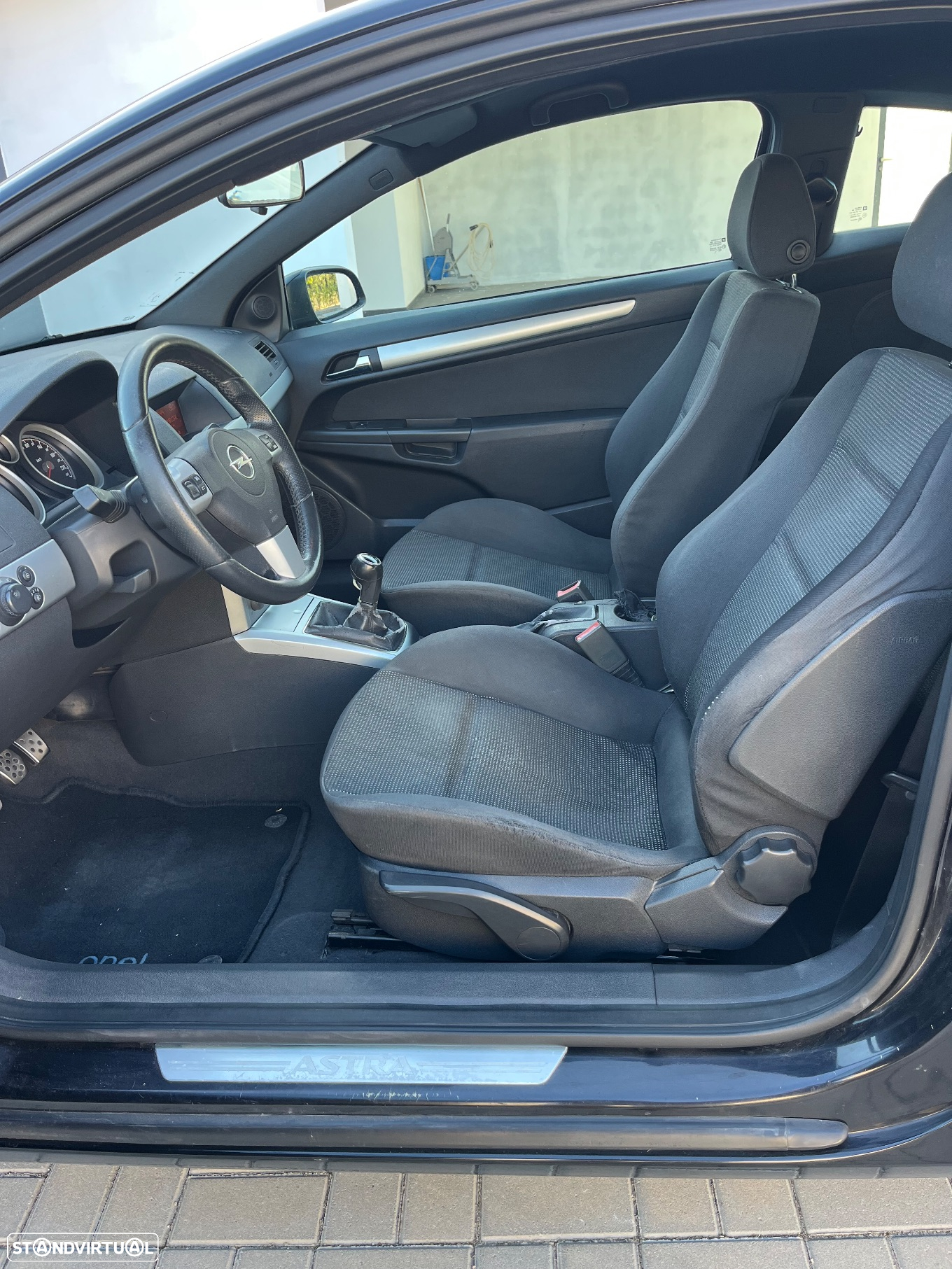 Opel Astra GTC 1.7 CDTi - 9