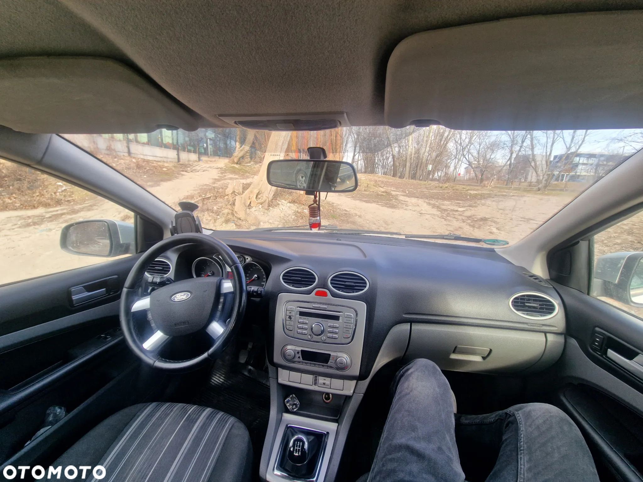 Ford Focus 1.6 Ambiente - 3