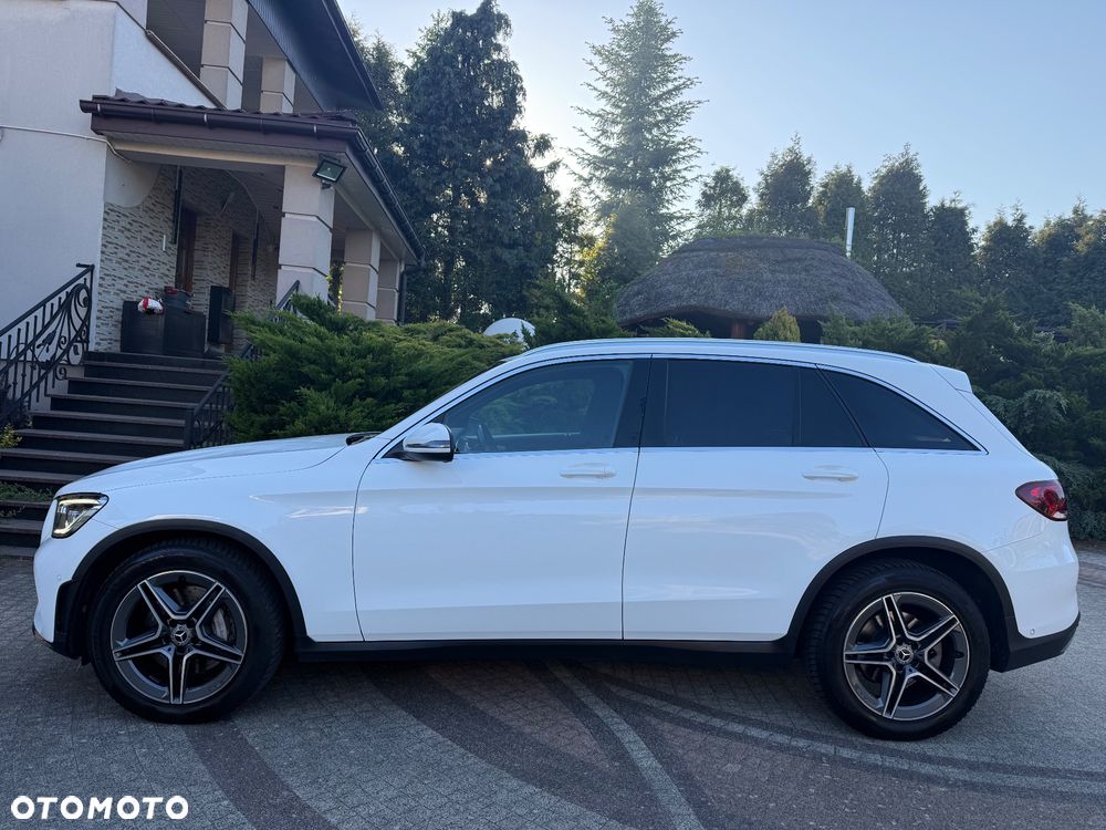 Mercedes-Benz GLC 200 4Matic 9G-TRONIC AMG Line Plus - 11