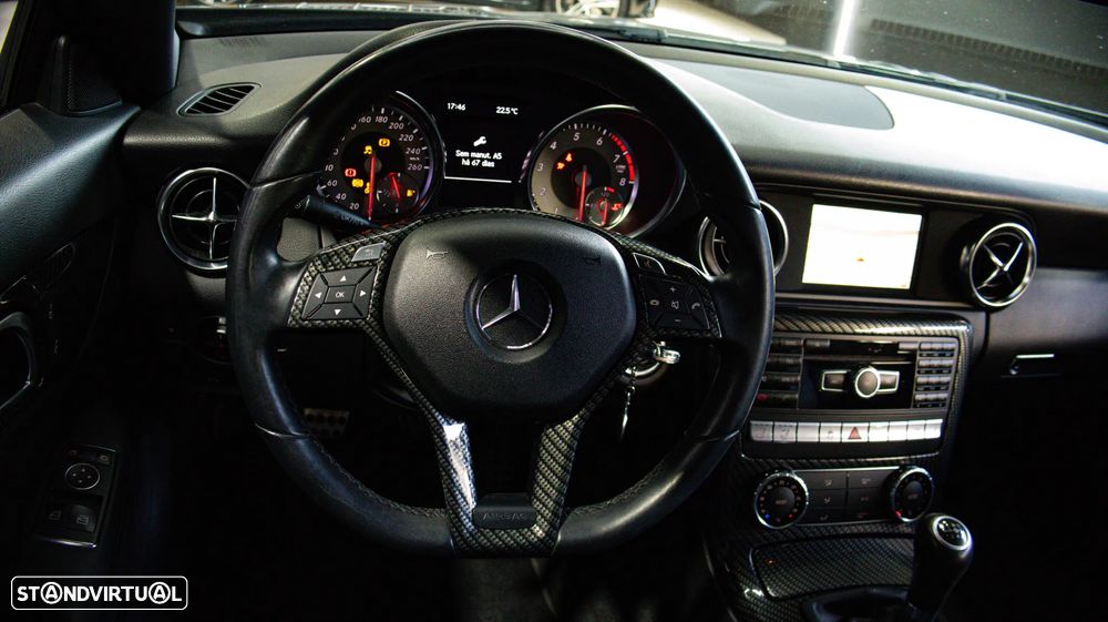 Mercedes-Benz SLK 200 (BlueEFFICIENCY) CarbonLOOK Edition - 20