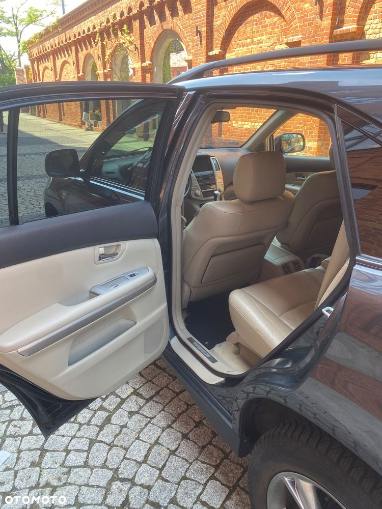 Lexus RX - 8