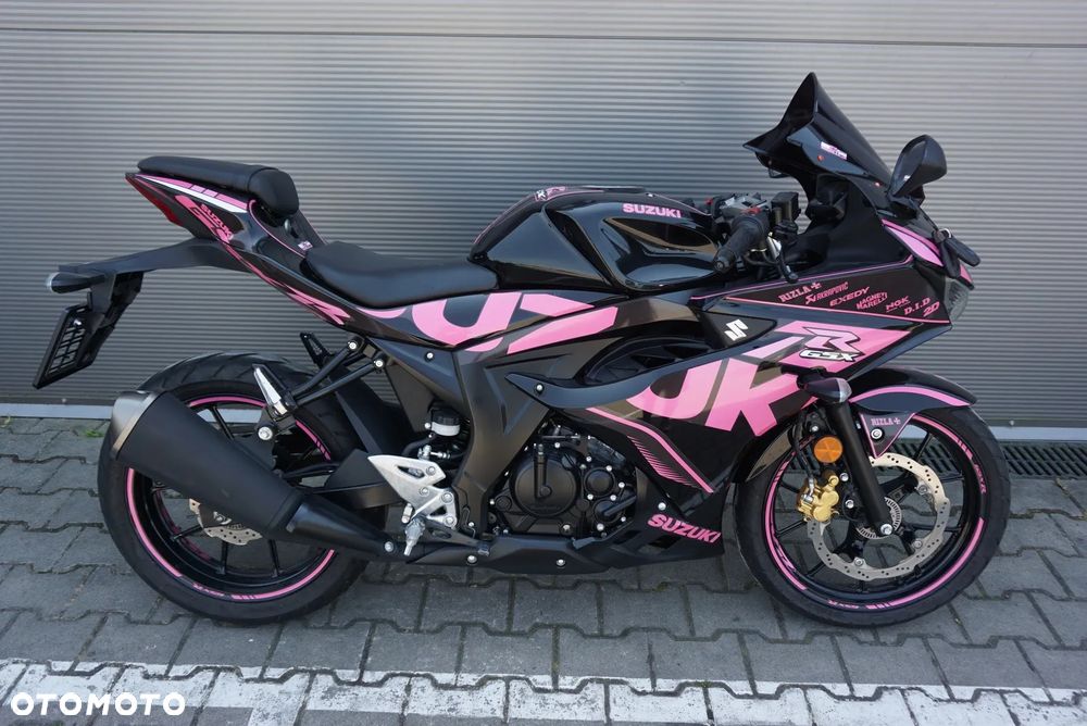 Suzuki GSX - 2