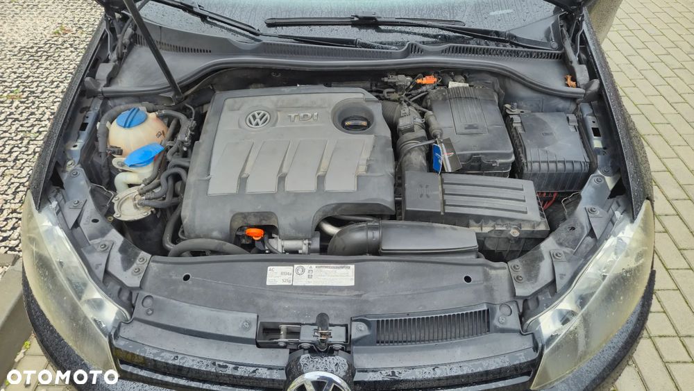 Volkswagen Golf VI 1.6 TDI BlueMot Trendline DSG - 10