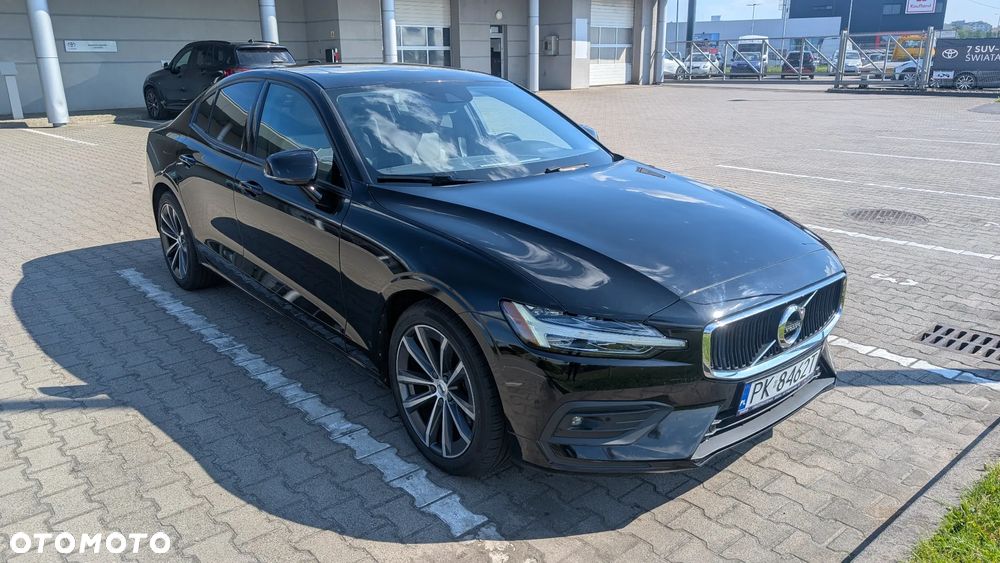 Volvo S60 T5 Momentum Pro - 1