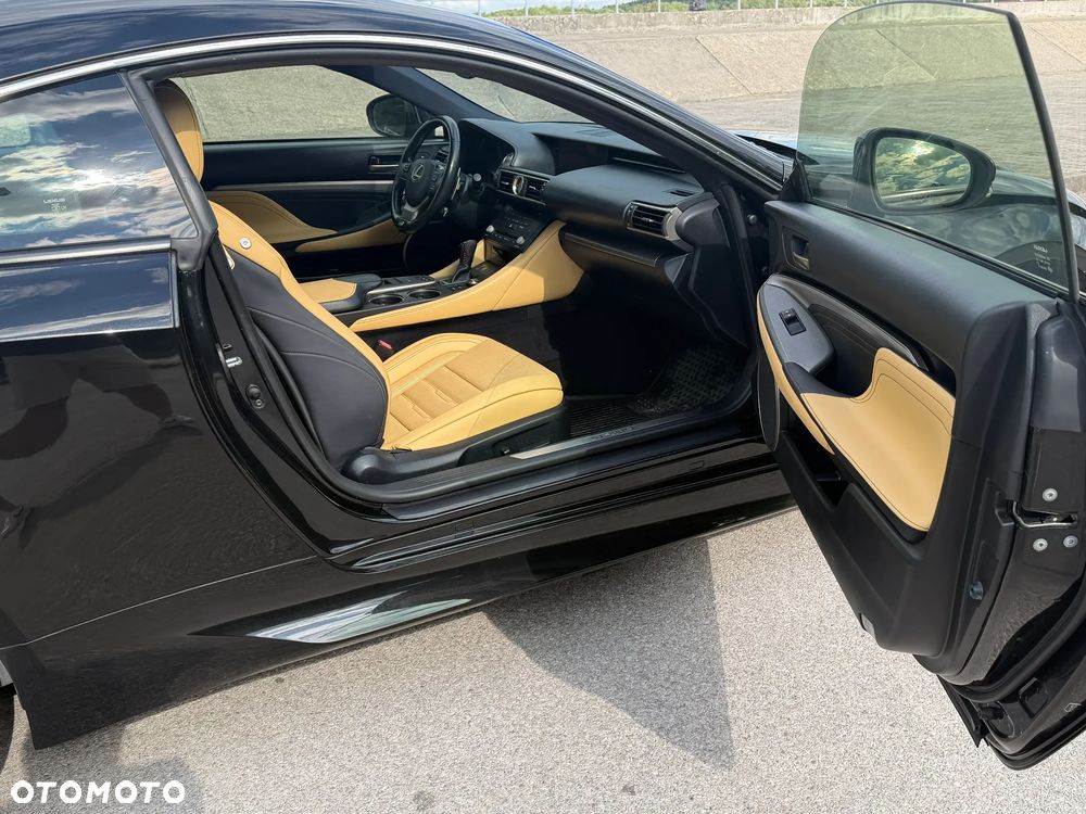 Lexus RC - 33