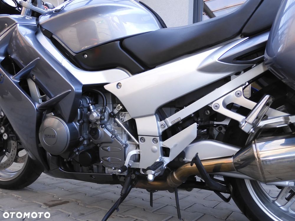 Yamaha FJR - 30
