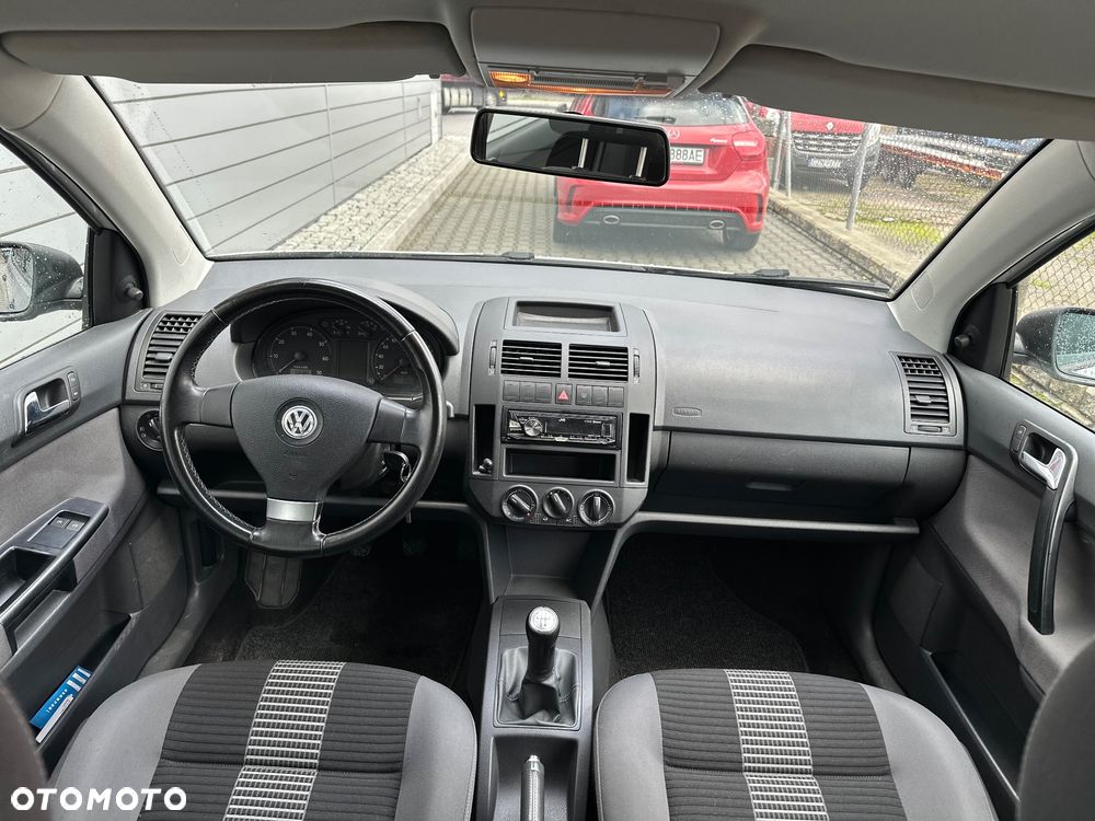 Volkswagen Polo - 9