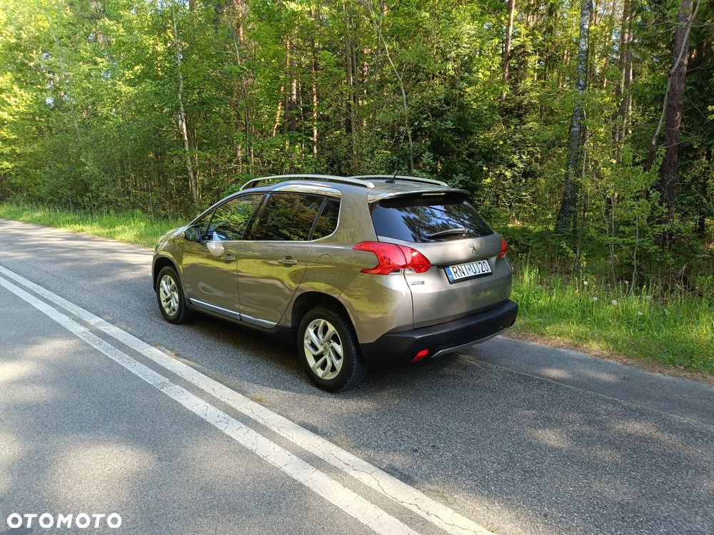 Peugeot 2008 1.6 VTi Allure - 25