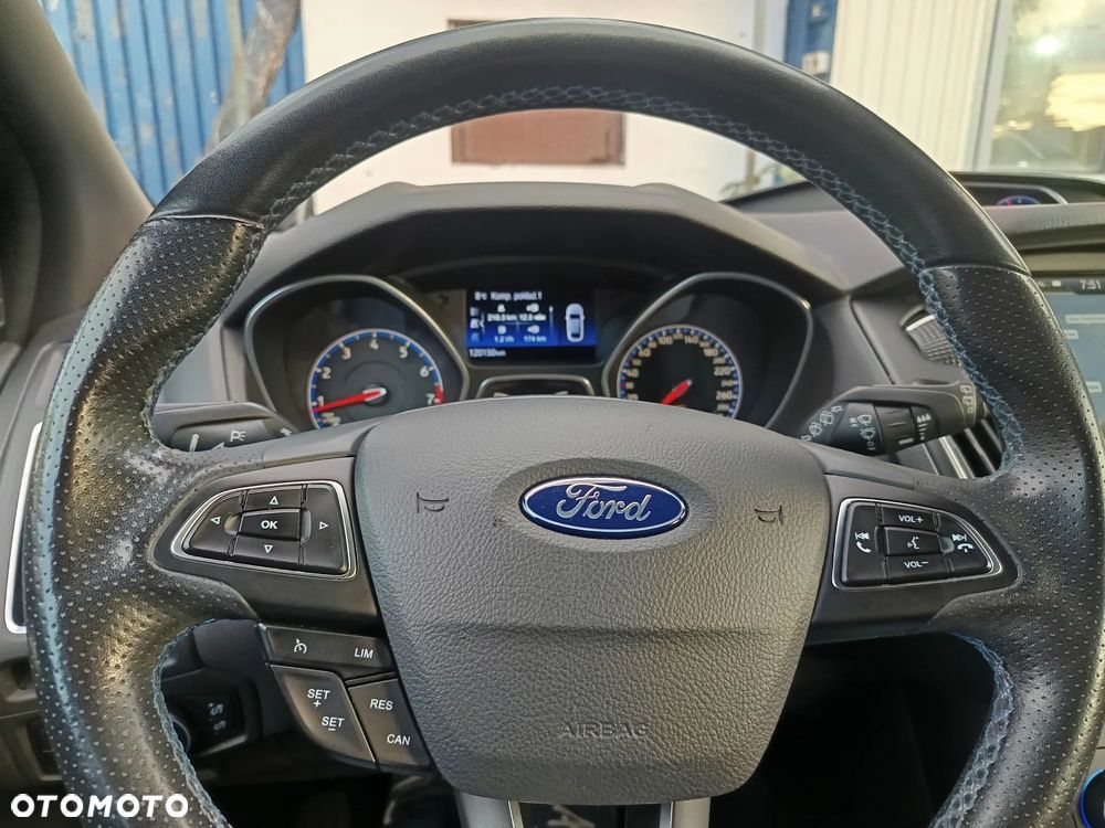 Ford Focus 2.3 EcoBoost RS - 33