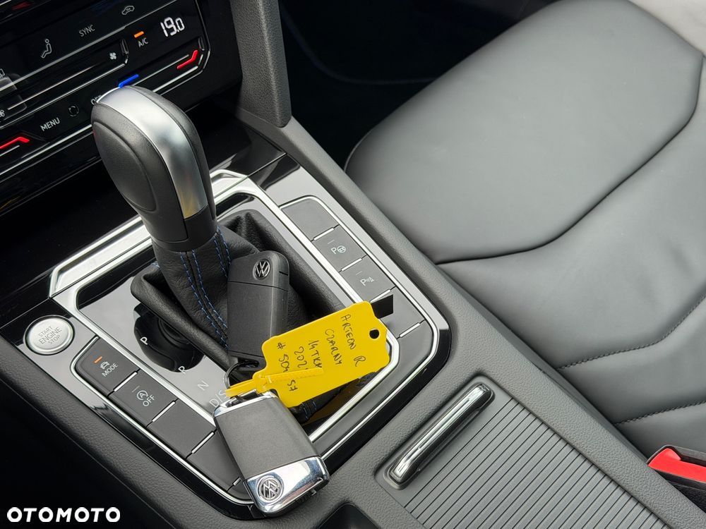 Volkswagen Arteon 2.0 TSI 4Motion R DSG - 37