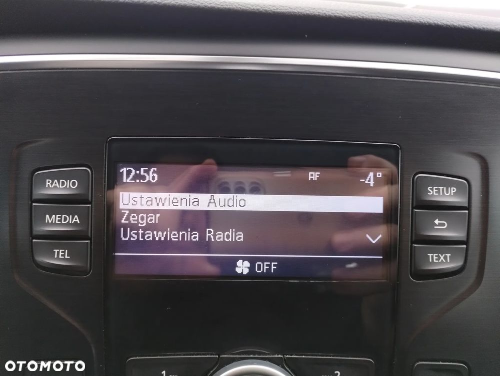 Renault Megane 1.5 Blue dCi Zen - 16