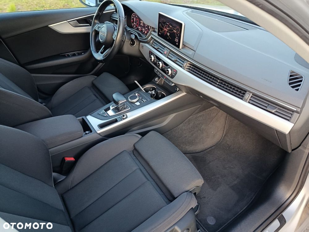 Audi A4 Avant 2.0 TFSI ultra S tronic sport - 6