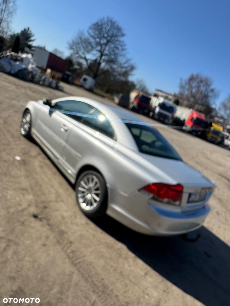 Volvo C70 2.0D Momentum - 5