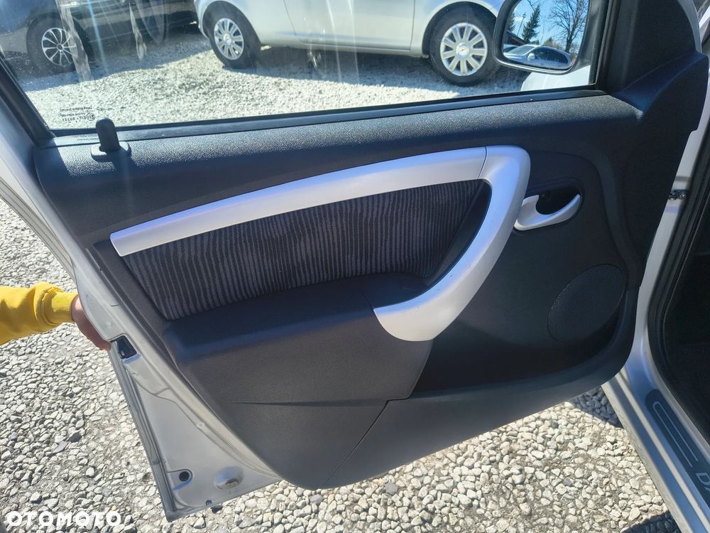 Dacia Sandero 1.6 MPI Laureate - 13