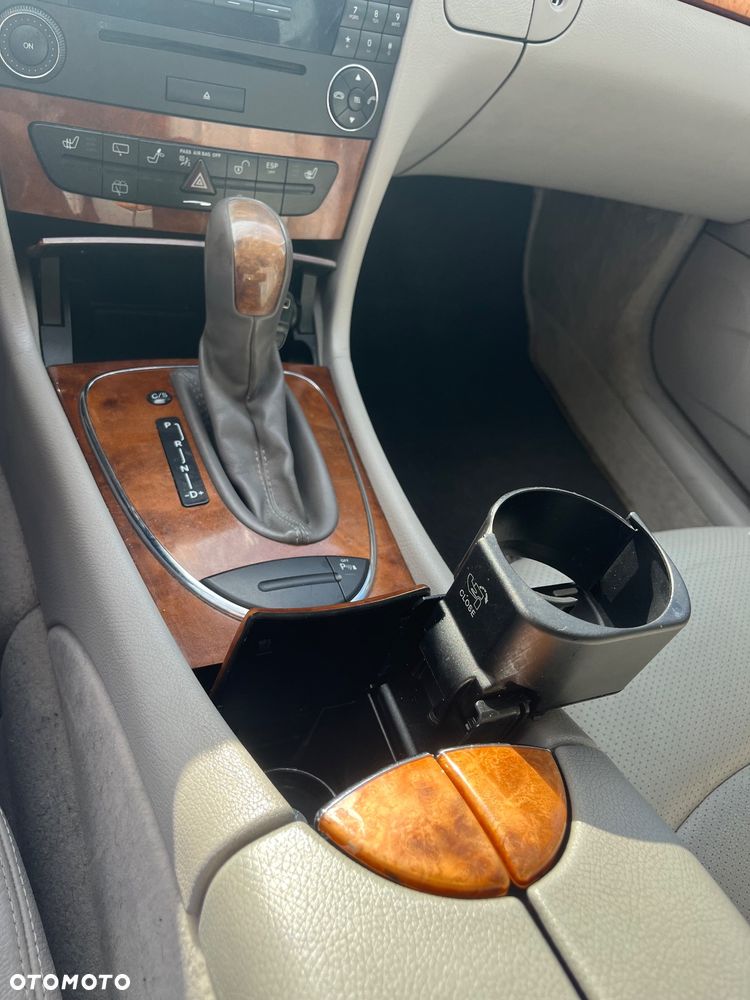 Mercedes-Benz Klasa E 280 4-Matic Avantgarde - 19