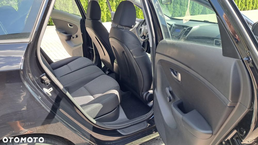 Hyundai i30 1.6 Comfort - 19