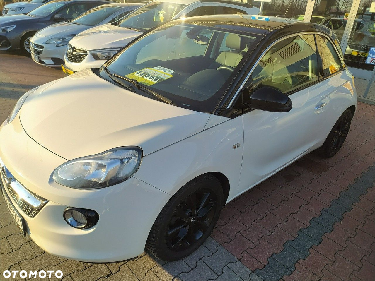 Opel Adam 1.2 - 9