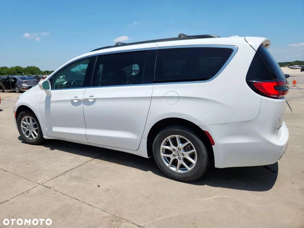 Chrysler Pacifica - 3
