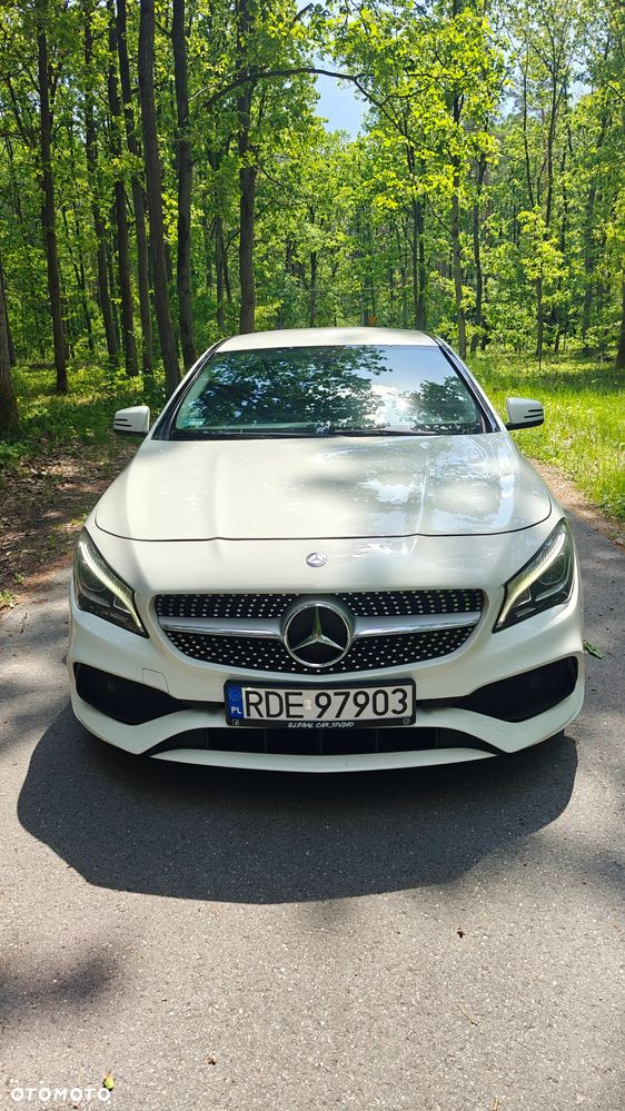 Mercedes-Benz CLA 180 7G-DCT AMG Line - 20
