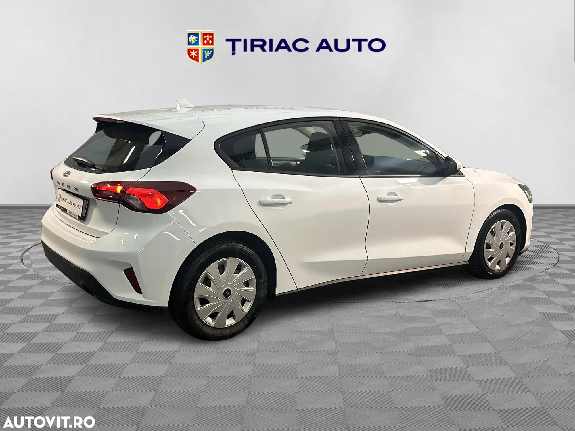 Ford Focus - 5