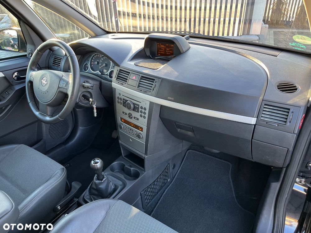 Opel Meriva 1.4 Cosmo - 31