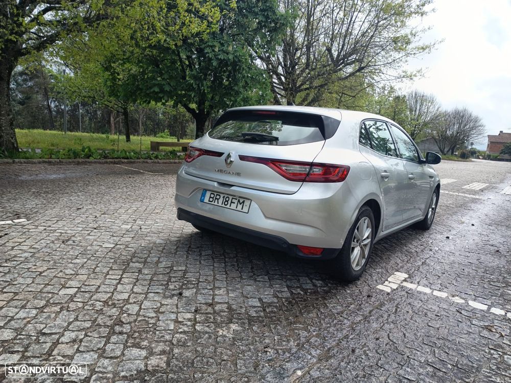 Renault Mégane 1.5 Blue dCi Zen - 7