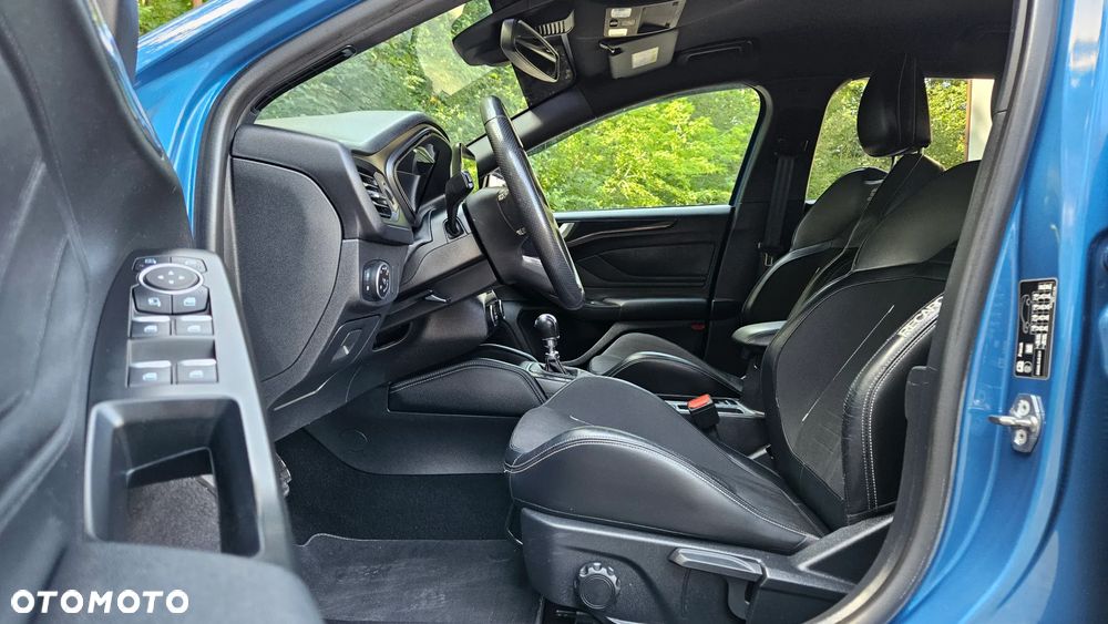 Ford Focus 2.0 EcoBlue S&S ST - 22
