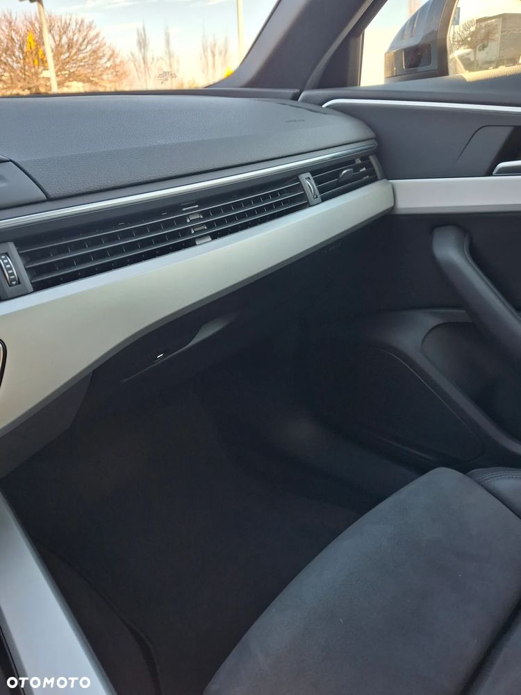 Audi A4 Limousine 35 TFSI mHEV S Line S tronic - 11