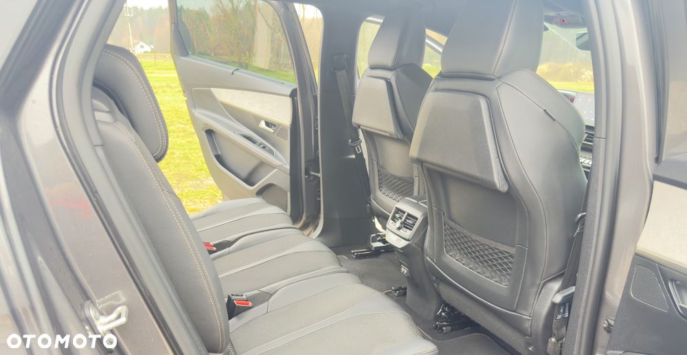 Peugeot 5008 PureTech 130 EAT8 Stop & Start GT - 19