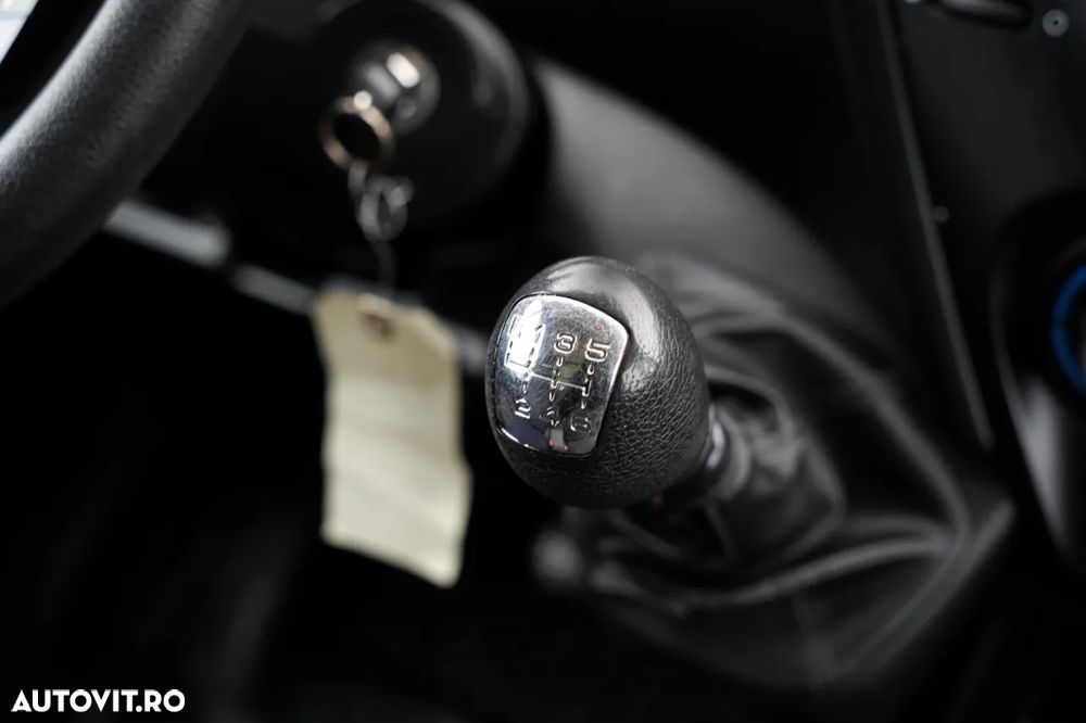 Iveco DAILY 35-140 / 4.2 M CONTAINER / LIFT / TWIN GVWR: 3500 KG / IMPORTAT - 32