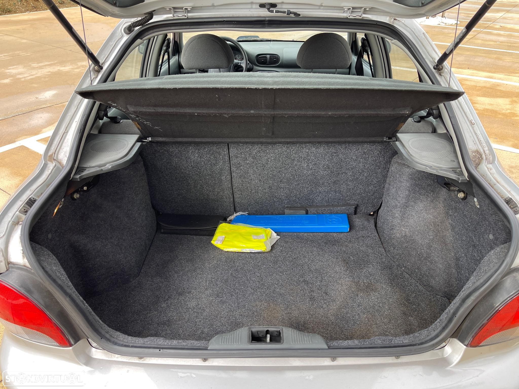Hyundai Accent 1.3 Miles - 9