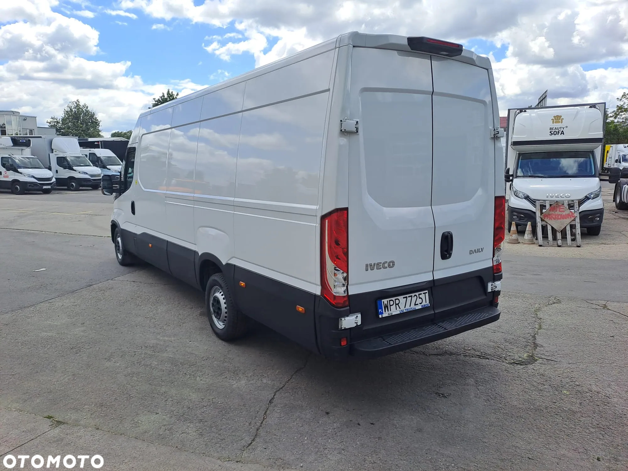 Iveco L4H2,  kamera , aktywny tempomat,  LED- gwarancja do 14/11/2025 - 3