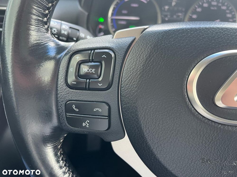 Lexus NX 300h Elite AWD - 7