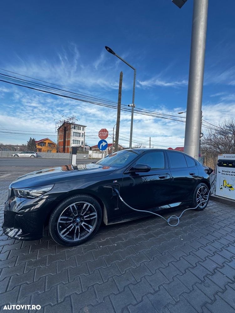 BMW Seria 5 530e Aut. - 1