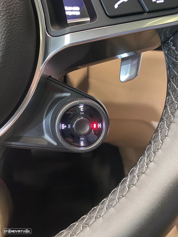 Porsche Cayenne Coupé E-Hybrid - 22