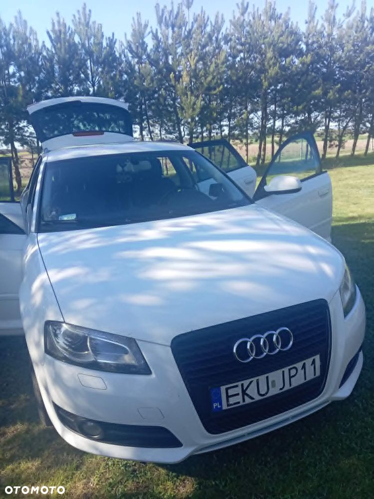 Audi A3 Sportback - 1