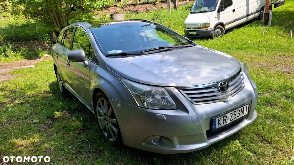 Toyota Avensis - 6