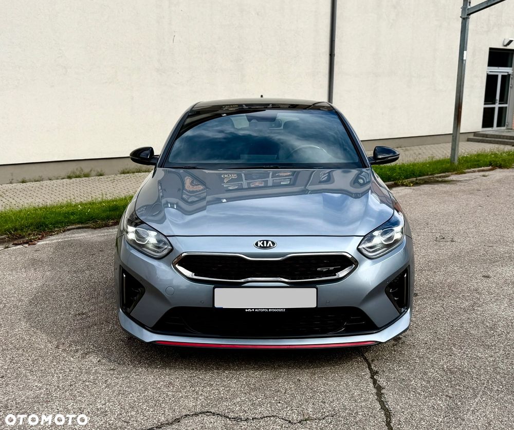 Kia ProCeed - 13