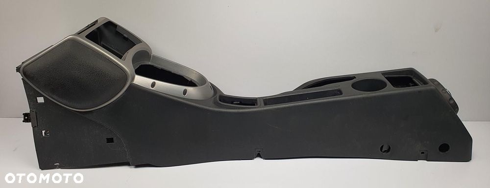 TUNEL ŚRODKOWY KRATKA RAMKA DEKOR ALFA ROMEO GT - 5