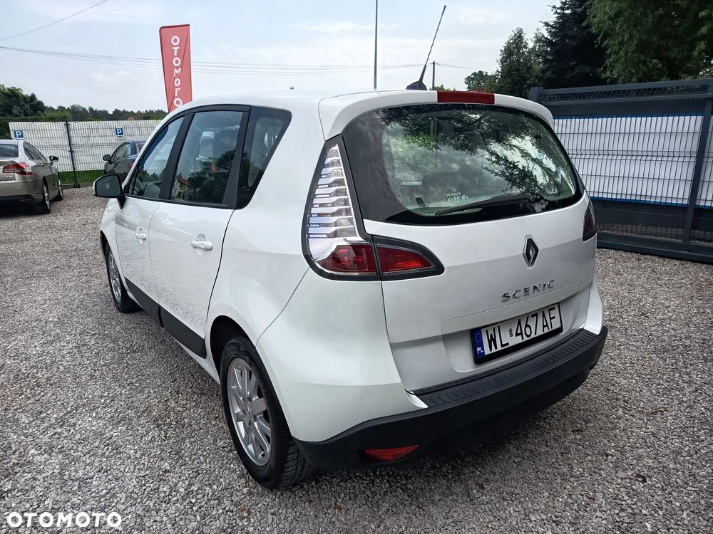 Renault Scenic 1.6 16V 110 TomTom Edition - 6