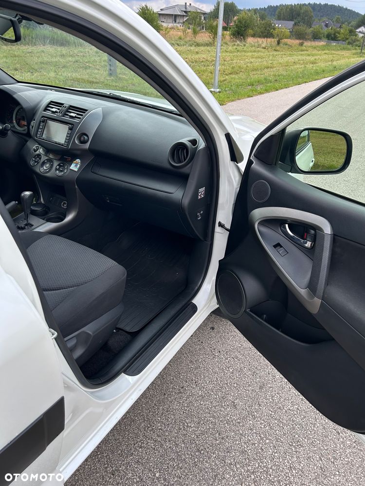 Toyota RAV4 2.0 VVT-i Sol NAVI MS - 19