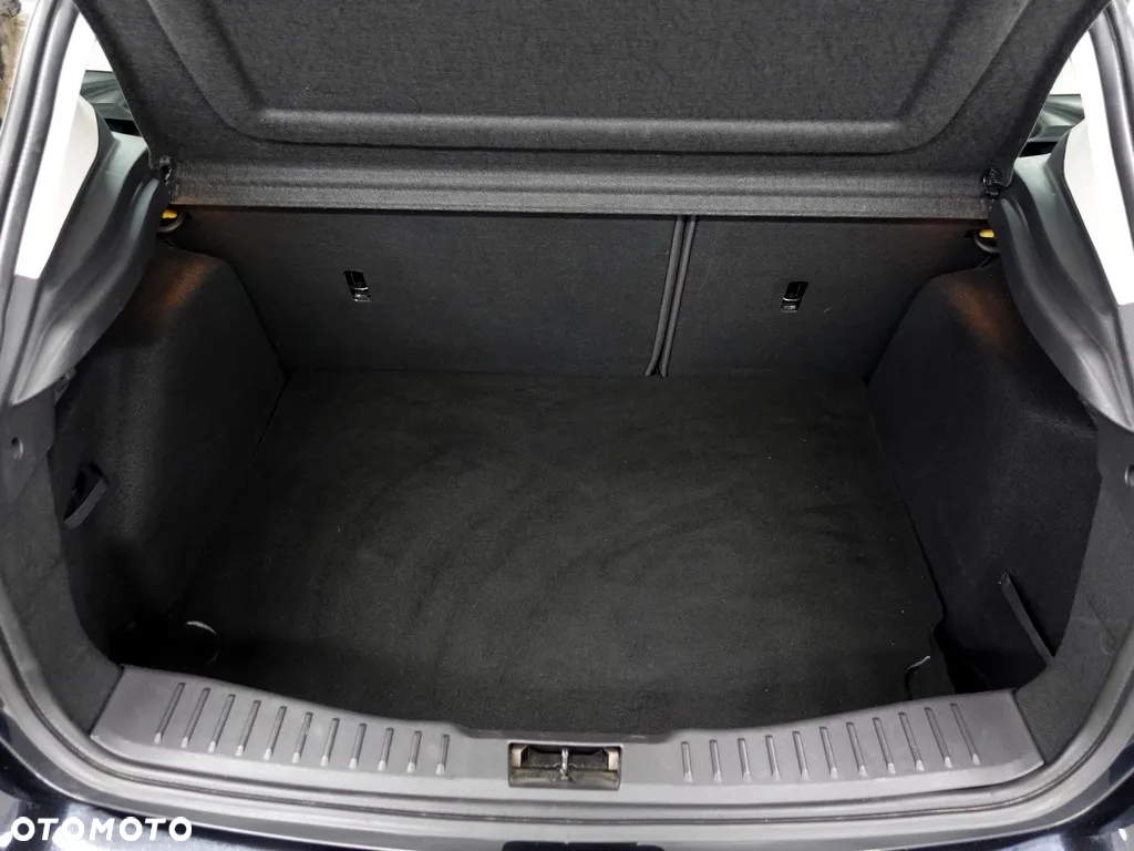 Ford Focus 1.6 EcoBoost Titanium - 37