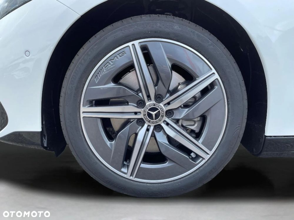 Mercedes-Benz CLA - 10