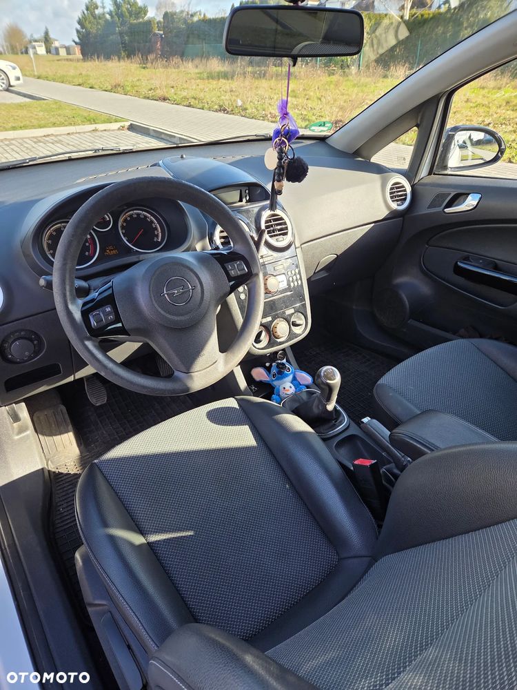 Opel Corsa 1.4 16V Limited Edition - 7