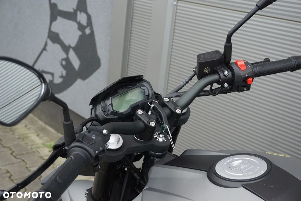Benelli BN 125 - 4