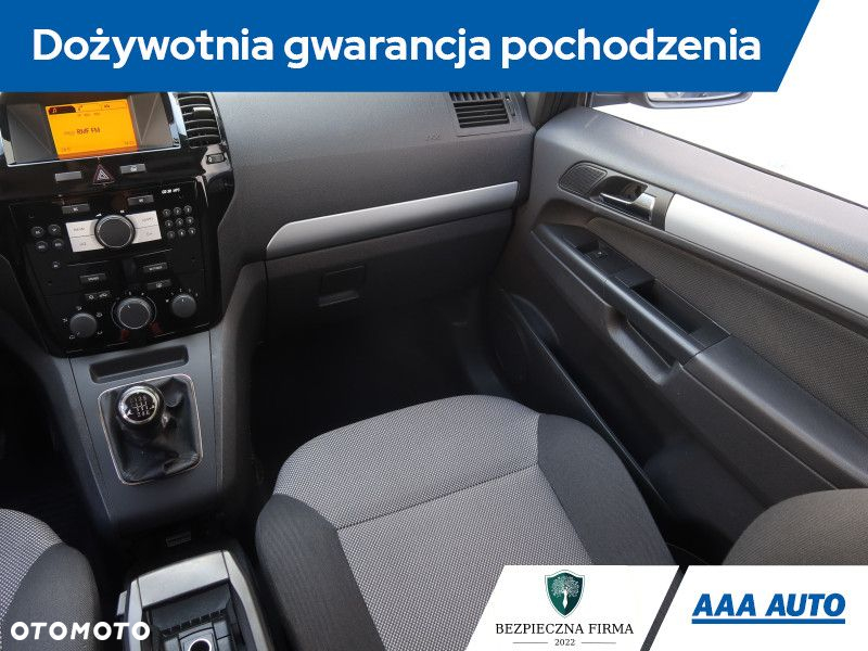 Opel Zafira - 9