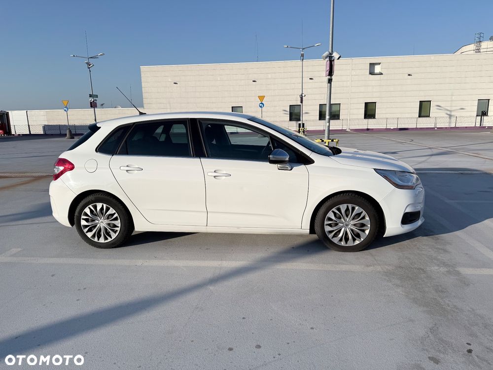 Citroën C4 e-HDi 115 Selection - 5